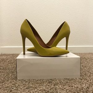 Steven Madden Proto Yellow Leather Size 10